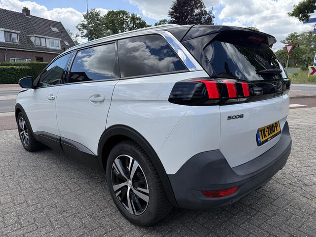 Peugeot 5008 130pk PT Premium 7p., Camera | Trekhaak | 18inch