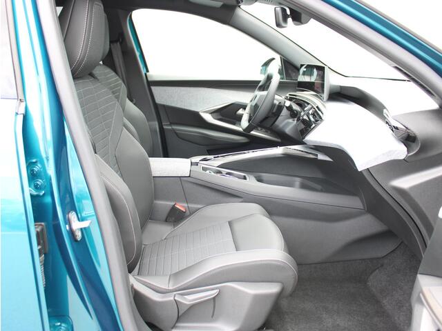 Peugeot 5008 1.2 Hybrid 145 Allure 360 Camera / Navigatie