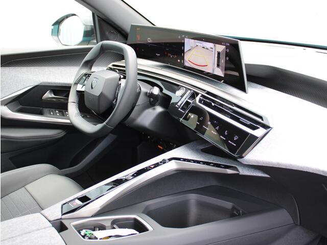 Peugeot 5008 1.2 Hybrid 145 Allure 360 Camera / Navigatie