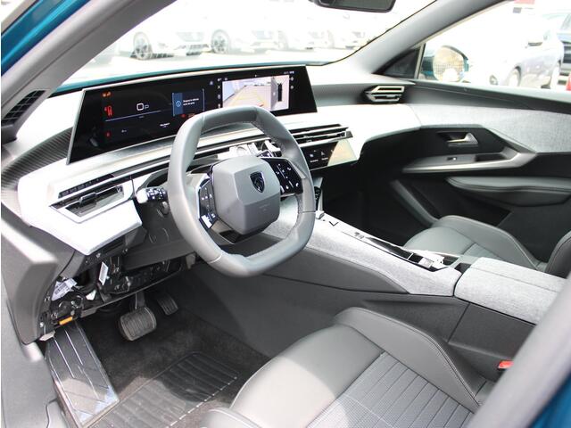 Peugeot 5008 1.2 Hybrid 145 Allure 360 Camera / Navigatie