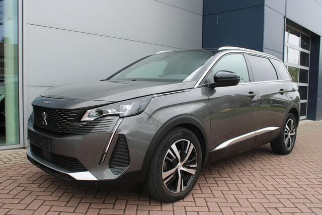 Peugeot 5008 1.2 PureTech GT 7-zits Automaat Airco Navi Panoramadak Carplay