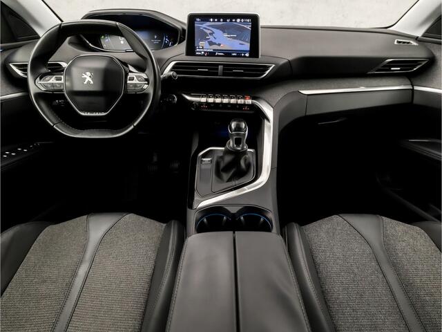 Peugeot 5008 1.2 Puretech Sport 7 Persoons (APPLE CARPLAY, GROOT NAVI, LEDER, STOELVERWARMING, 360 CAMERA, SPORTSTOELEN, KEYLESS, GETINT GLAS, TREKHAAK, DAB+, NIEUWE APK, NIEUWSTAAT)