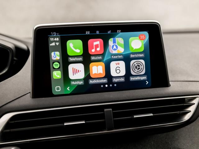 Peugeot 5008 1.2 Puretech Sport 7 Persoons (APPLE CARPLAY, GROOT NAVI, LEDER, STOELVERWARMING, 360 CAMERA, SPORTSTOELEN, KEYLESS, GETINT GLAS, TREKHAAK, DAB+, NIEUWE APK, NIEUWSTAAT)