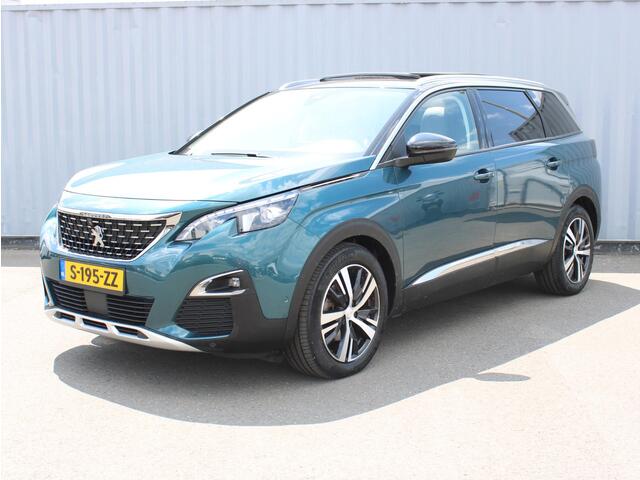 Peugeot 5008 1.2 PureTech Allure Automaat/ Schuifdak / El.stoelen / Trekhaak/ Focal