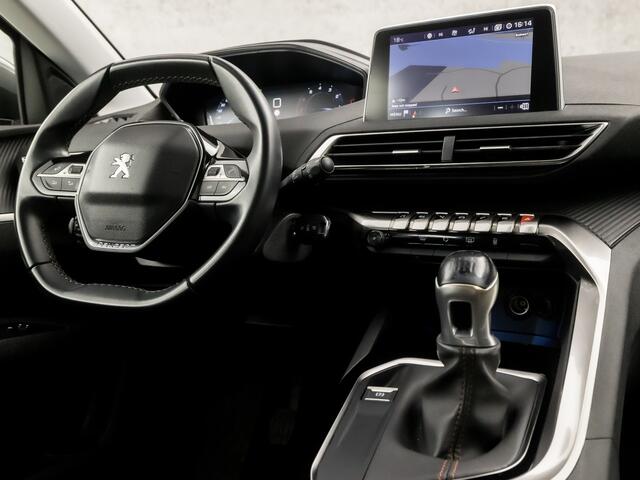 Peugeot 5008 1.2 PureTech Sport 7 Persoons (APPLE CARPLAY, GROOT NAVI, PARKEERSENSOREN, SPORTSTOELEN, CRUISE, LANE ASSIST, NIEUWE APK, NIEUWSTAAT)