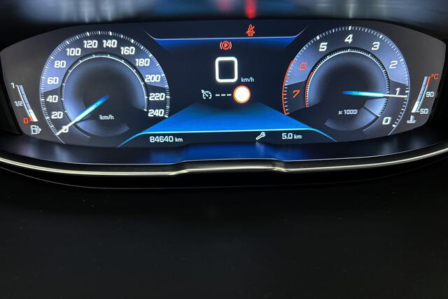 Peugeot 5008 1.2 PureTech Blue Lease Executive | Camera | Trekhaak afneembaar | Comfortstoelen | Parkeersensoren