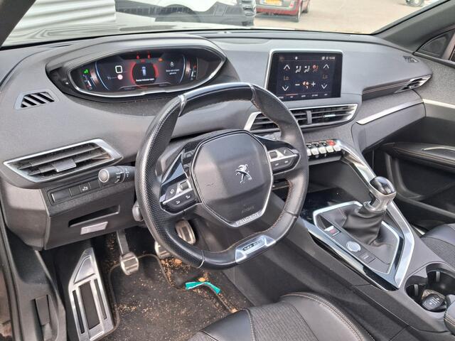 Peugeot 5008 1.2 PureTech GT-Line | Nieuw Binnen! | Navi | Pano | 7 Persoons