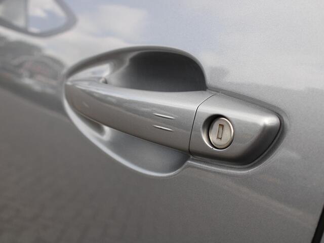 Peugeot 5008 GT-Line 1.2 PureTech 130PK EAT8 Automaat Navigatie, Rondomzichtcamera, Elektrische Kofferbak, Dodehoek Detectie, Cruise Control