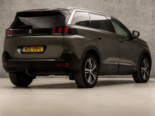 Peugeot 5008 1.2 PureTech Sport 7 Persoons Automaat (APPLE CARPLAY, GROOT NAVI, 360 CAMERA, SPORTSTOELEN, TREKHAAK, LM VELGEN, NIEUWE APK, NIEUWSTAAT)