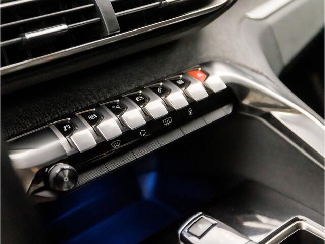 Peugeot 5008 1.2 PureTech Sport 7 Persoons Automaat (APPLE CARPLAY, GROOT NAVI, 360 CAMERA, SPORTSTOELEN, TREKHAAK, LM VELGEN, NIEUWE APK, NIEUWSTAAT)