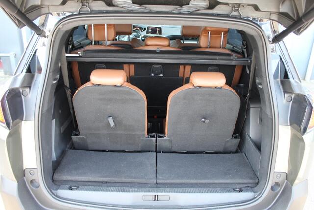 Peugeot 5008 1.2 PureTech Blue Lease GT-Line 7 pers. Leder, Panodak, Cruise, Climate, Camera, Trekhaak