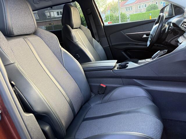 Peugeot 5008 130pk PT Allure Aut. 7p., Camera | Facelift model