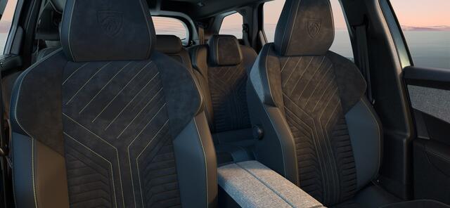 Peugeot 5008 1.2 Hybrid 145 GT DIRECT RIJDEN - PANORAMADAK - LEDER - 8 JAAR GARANTIE