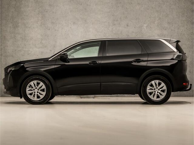 Peugeot 5008 1.2 PureTech Sport 7 Persoons (FACELIFT, APPLE CARPLAY, GROOT NAVI, 360 CAMERA, GETINT GLAS, SPORTSTOELEN, PARELMOER, TREKHAAK, KEYLESS, NIEUWE APK, NIEUWSTAAT)