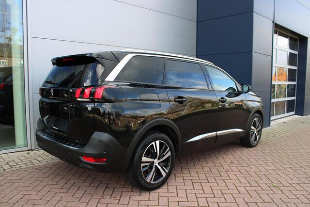 Peugeot 5008 1.2 PureTech 130pk Allure Automaat 7-zits Leer Airco Navi Carplay Camera