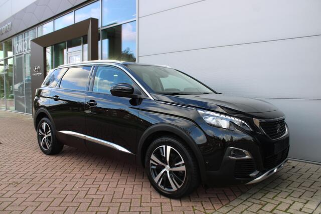 Peugeot 5008 1.2 PureTech 130pk Allure Automaat 7-zits Leer Airco Navi Carplay Camera