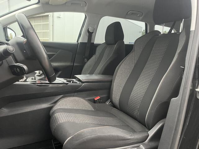 Peugeot 5008 1.2 PureTech Active | Nieuw Binnen! | Cruise | Trekhaak | Navi | 7 Persoons |