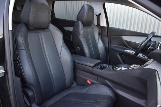 Peugeot 5008 1.2 PureTech Allure 7 pers. Panorama, Trekhaak, Cruise, Virtual cockpit, 360", Carplay