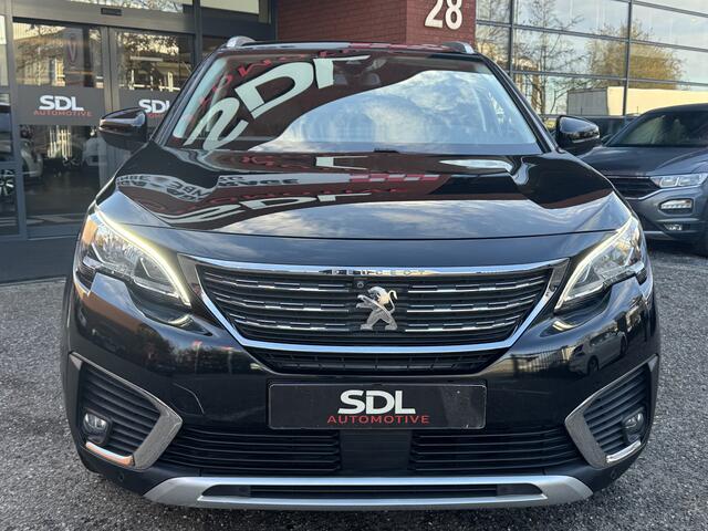 Peugeot 5008 1.2 PureTech Allure // 7 PERSOONS!! // NAVI // CAMERA // CLIMA // CRUISE // LEDER // DODENHOEK SENSOR //