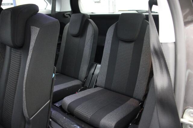 Peugeot 5008 1.2 PureTech Executive 7 Persoons - Carplay, Cruise, Digitaal Cockpit