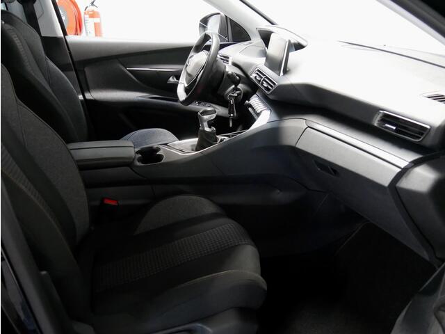 Peugeot 5008 1.2 PT Active Navi/ECC/PDC/Carplay (all-incl. prijs)