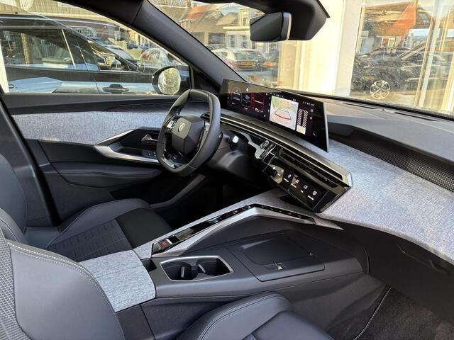 Peugeot 5008 1.2 Hybrid 145 GT | Stoel- & stuurverwarming | Elektr. achterklep | Adaptieve Cruise Control | Achteruitrijcamera | Navigatie | Keyless Entry