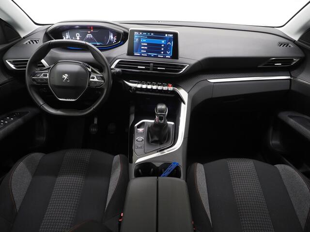 Peugeot 5008 1.2 PureTech 7P. | 360 | Stoelverwarming | PDC | Cruise | Climate | Carplay