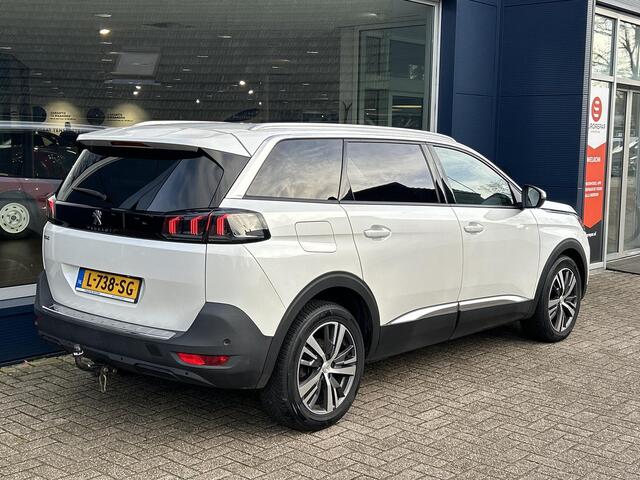 Peugeot 5008 1.2 Turbo 130 PK Allure Pack | Trekhaak | 7-Zitplaatsen | Navigatie | Full LED Verlichting | Stoelverwarming | Keyless Entry & Start | Electrische Achterklep | Climate Control Adaptief | Cruise Control | 18" Lichtmetalen Velgen | Camera | Dode Hoek Detect