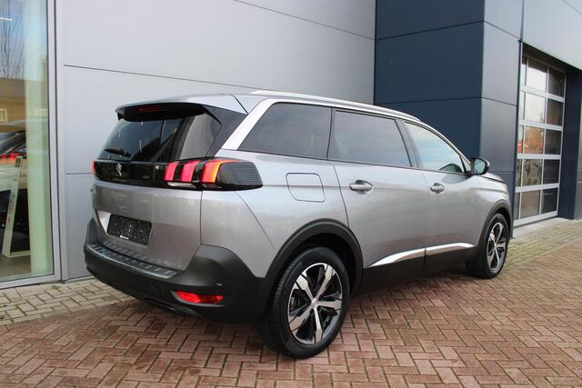 Peugeot 5008 1.2 PureTech 130PK Allure Pack Automaat 7-zits Airco Navi Camera Carplay 53.475km