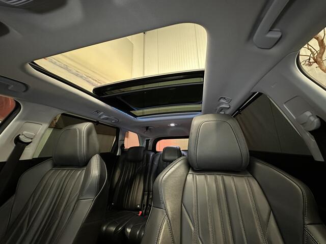 Peugeot 5008 1.2 PureTech Allure Avantage 7 PERSOONS PANORAMADAK VOL LEDER AFN. TREKHAAK STOELVERWARMING CRUISE CONTROL NAVIGATIE 3010