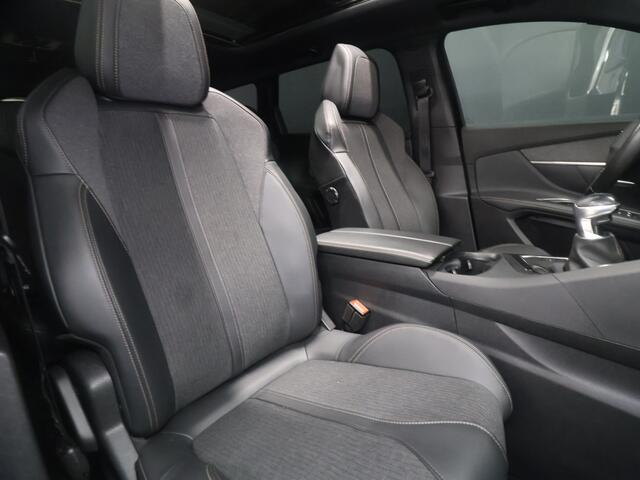 Peugeot 5008 1.2 PureTech Blue Lease GT-Line [TREKHAAK, SCHUIFKANTELDAK, APPLE CARPLAY, ANDROID AUTO, FOCAL, CRUISE CONTROL, ACHTERUITRIJCAMERA, PDC V+A, SFEERVERLICHTING, ELEKTRISCHE ACHTERKLEP, NIEUWSTAAT]