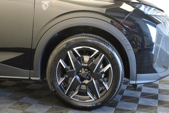 Peugeot 5008 1.2 Hybrid 145 GT |Pano| nieuw