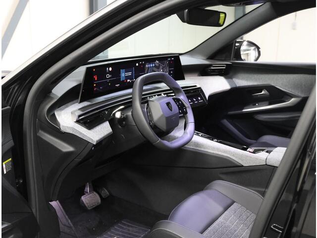 Peugeot 5008 1.2 Hybrid 145PK Allure | Panoramic Navigation Pack | 360 Vision & Drive Pack | 7 zits
