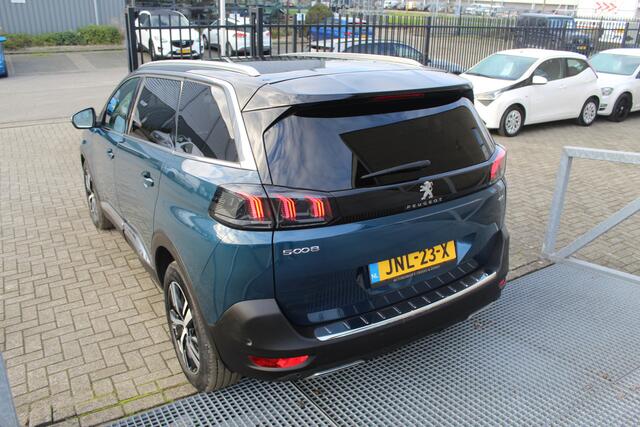 Peugeot 5008 1.2 PureTech GT-Line 7-zits Navigatie/18 Inch L.M Velgen/Parkeersensoren V&A/Parkeer Camera/Bluetooth/Cruise Control/Lane Assist/Digital Desk/Full Options.