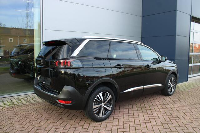 Peugeot 5008 1.2 PureTech 130pk Allure Pack Automaat 7-zits Airco Navi Camera Carplay 50.688km
