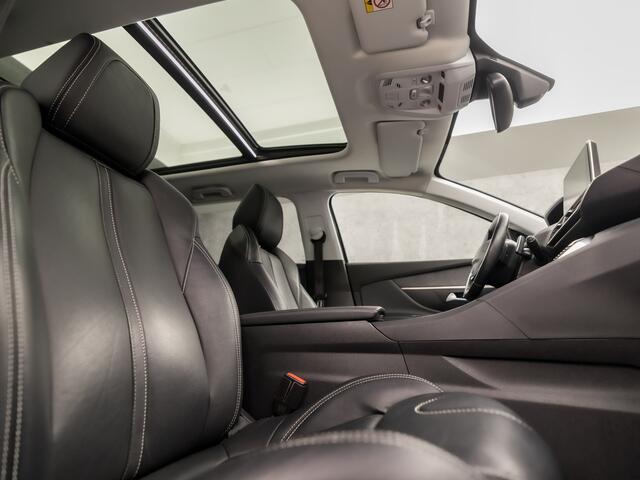 Peugeot 5008 1.2 PureTech Sport 7 Persoons Automaat (PANORAMADAK, APPLE CARPLAY, MEMORY SEATS, LEDER, FOCAL AUDIO, STOELVERWARMING, ADAPTIVE CRUISE, GETINT GLAS, KEYLESS, NIEUWSTAAT)
