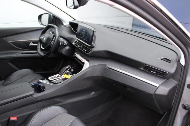 Peugeot 5008 1.2 PureTech 130pk Blue Lease Allure Automaat 7-zits Airco Navi Camera Carplay Dealer onderhouden