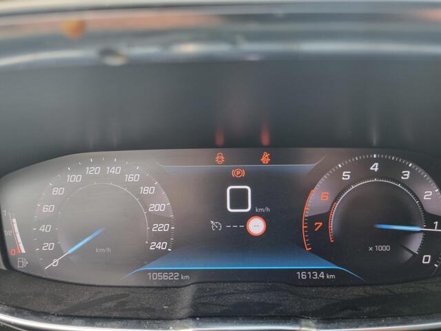 Peugeot 5008 1.2 PT Allure P.Bns