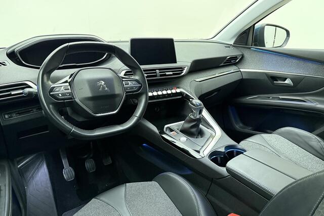 Peugeot 5008 1.2 PureTech Allure 130 Pk | Trekhaak | Cruise Control | Climate Control | Navigatie | Camera Achter