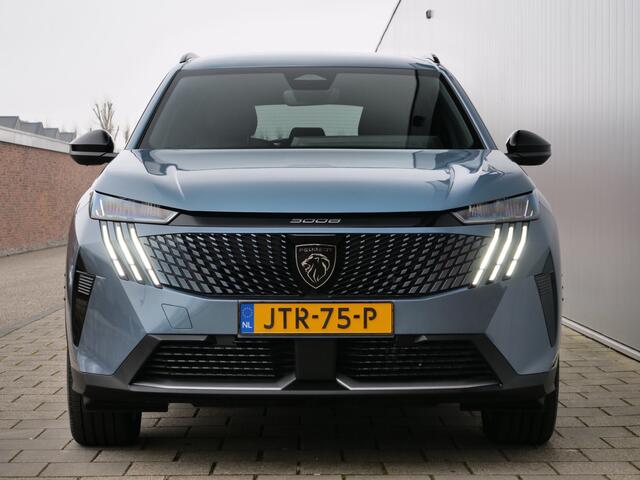 Peugeot 5008 1.2 Hybrid 136 Pk Allure 7 persoons Automaat Camera / 19 inch / DAB / Apple Carplay