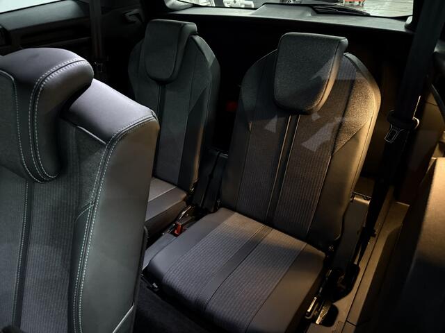 Peugeot 5008 1.2 Hybrid 136 Allure Pack Business 7P 360 Camera, Navi, Rijstrook correctie, Cruise control, Virtual desk, Stoelverwarming, Half leder