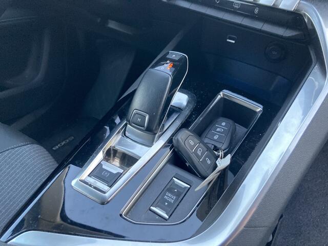 Peugeot 5008 1.2 PT Allure 7 Persoons Automaat Trekhaak Navi