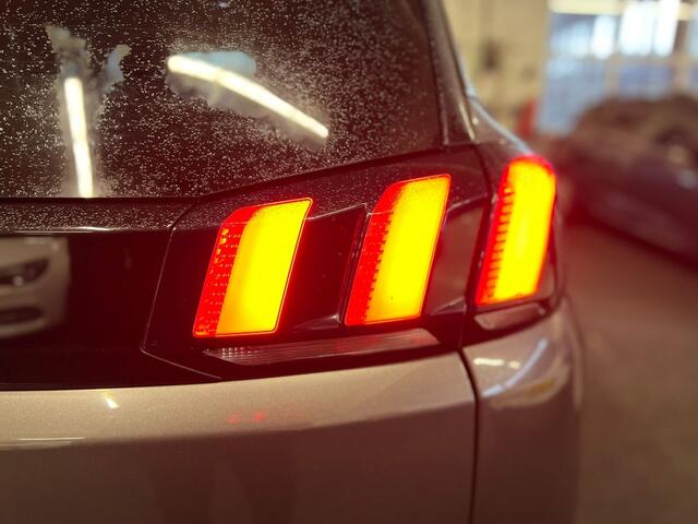 Peugeot 5008 1.2 PureTech *NAP*7persoons*2018*NAVI