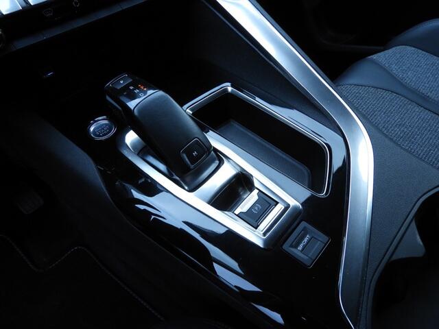 Peugeot 5008 7-PERS AUTOMAAT 130PK BLUE LEASE PREMIUM