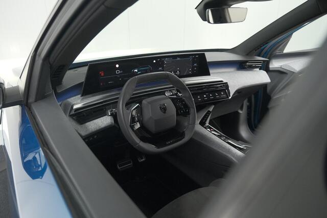 Peugeot 5008 1.2 Hybrid 136 GT | 360 Camera | Panoramadak | Elektrische Kofferklep | Winterpakket