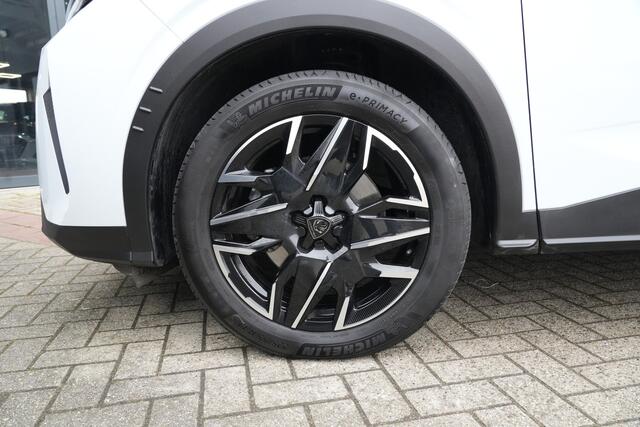 Peugeot 5008 1.2 Hybrid 145 Allure 7p 145pk AppleCarplay/Cruise/Camera