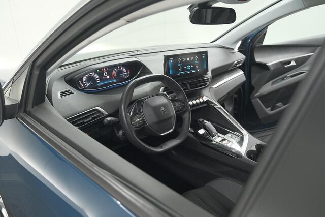 Peugeot 5008 PureTech 130 EAT8 Active Pack | 7 Zitplaatsen | Apple Carplay | Parkeersensoren | Navigatie