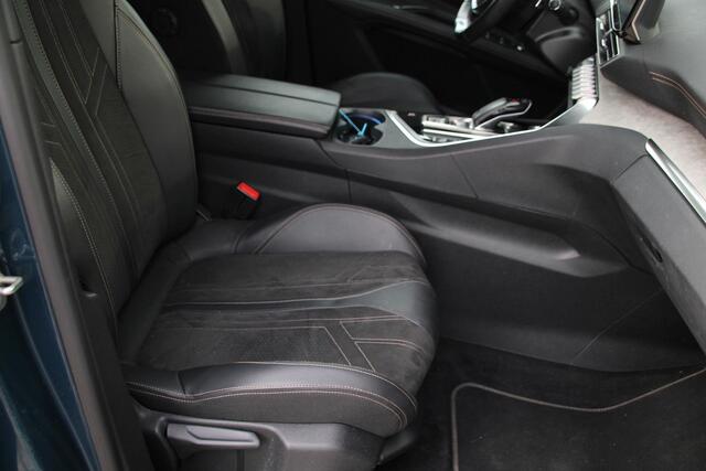 Peugeot 5008 1.2 PureTech 130pk GT Automaat 7-zits Airco Navi Camera Carplay