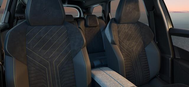 Peugeot 5008 1.2 Hybrid 145 GT DIRECT RIJDEN - PANORAMADAK - LEDER - 8 JAAR GARANTIE