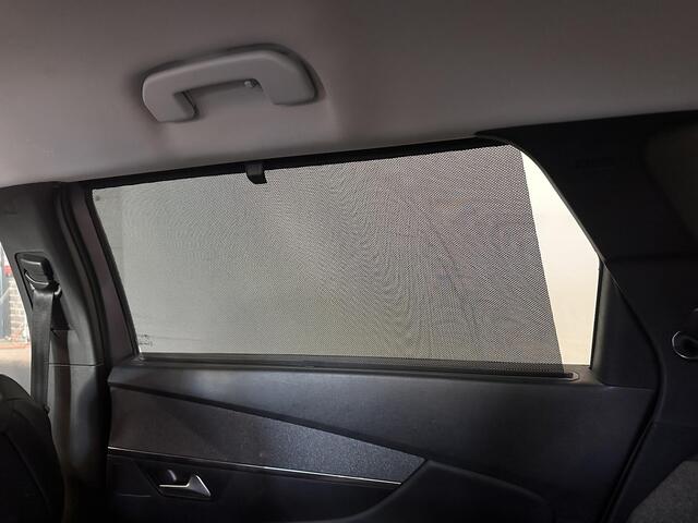 Peugeot 5008 1.2 Aut. PureTech Allure Pack 7-Persoons Navi Carplay Virtual Cockpit Adaptive Cruise Control PDC VA+Camera 18" LM Velgen Half leder